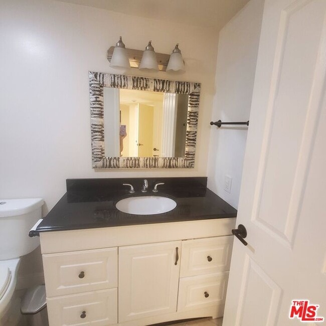 Building Photo - 42100 Parado Del Sol Dr