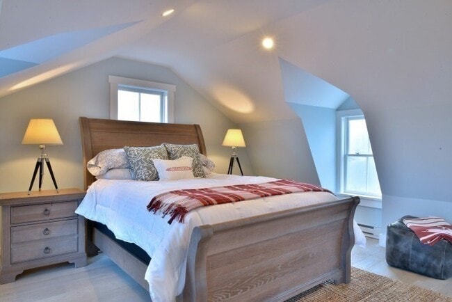 Building Photo - 5 Green Ln