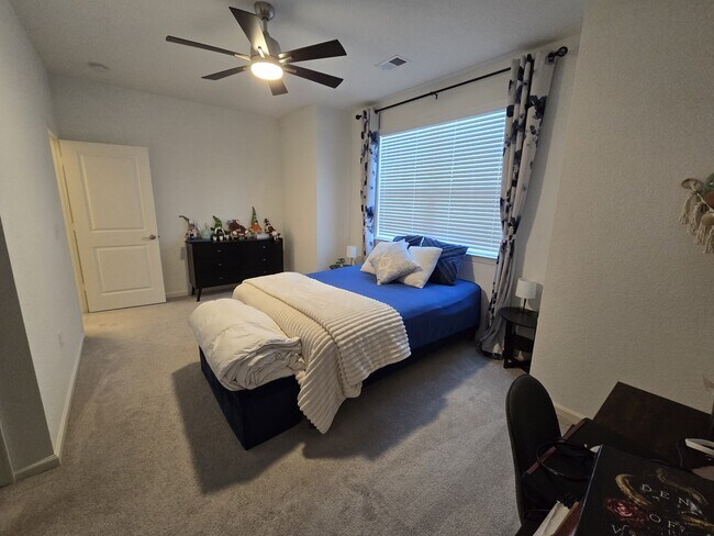 Building Photo - 5101 Cora Anne Ln