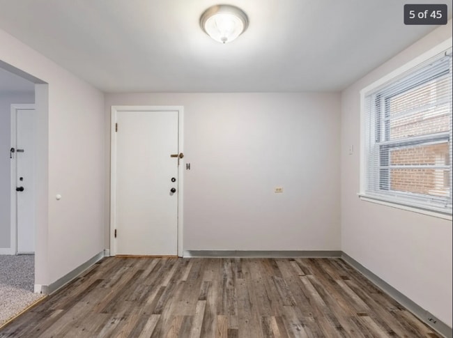 Building Photo - 7228 38th Pl