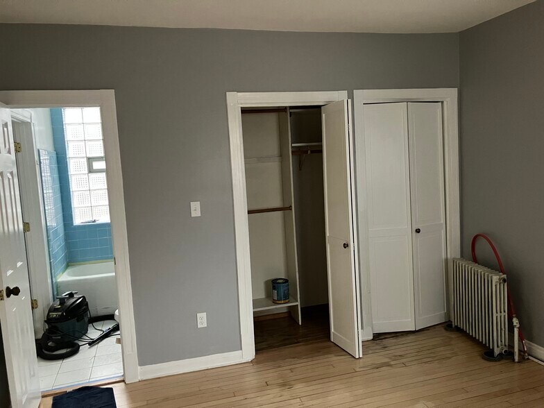 Large closet master bedroom - 2582 N Cramer St