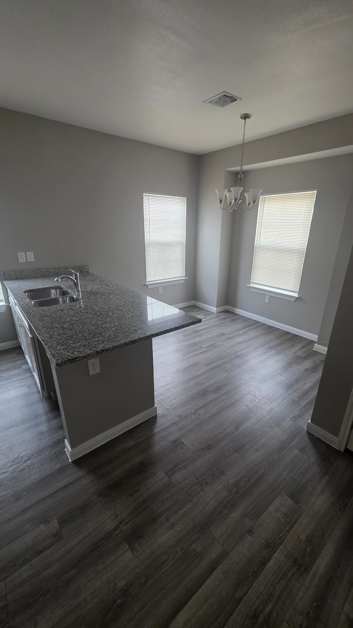 Building Photo - 614 Chihuahua St