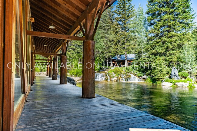 Building Photo - 2718 Stewart Rd