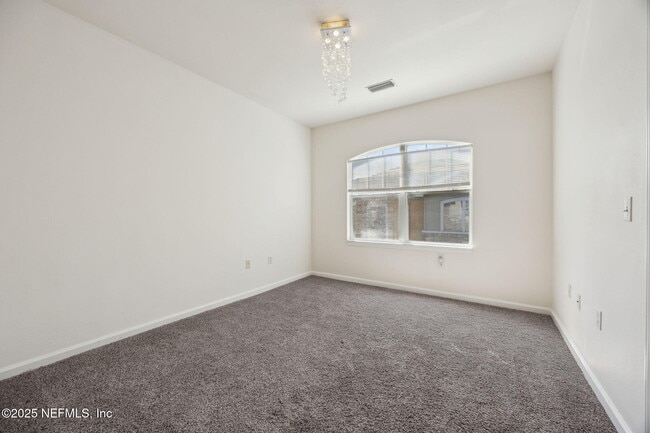 Building Photo - 3750 Silver Bluff Blvd