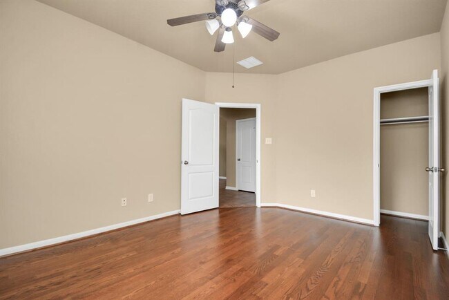 Building Photo - 6727 Oakman Ln