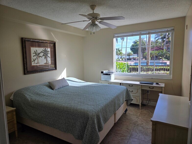 Building Photo - 1235 Reserve Way