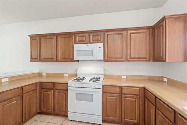 Building Photo - 10936 Furrow Hill Dr