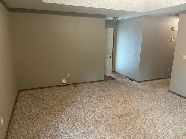 Building Photo - 3295 W Rockwood St