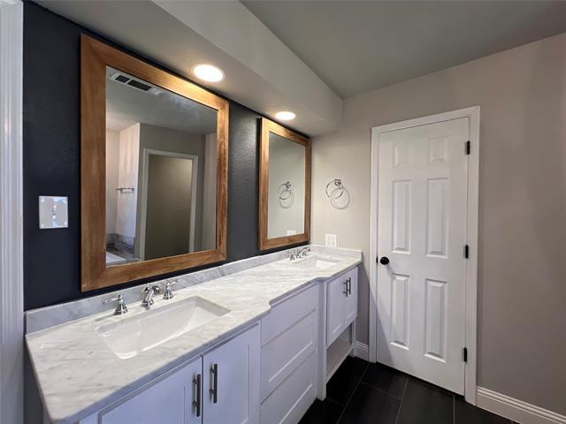 Building Photo - 1108 Berkshire Ct