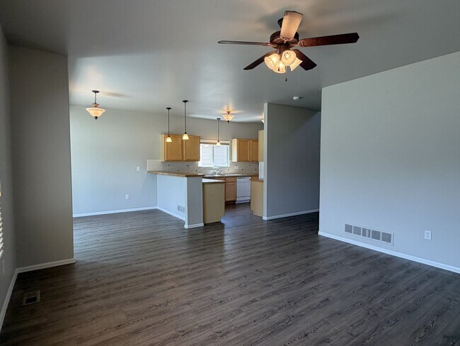Building Photo - 2462 Bar Harbor Dr