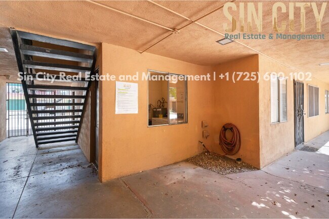 Building Photo - "Chic 1-Bed Oasis with Granite Elegance in Vibrant Las Vegas!"