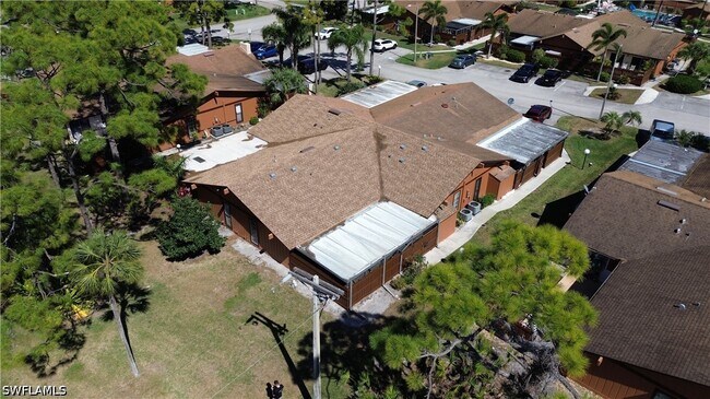 Building Photo - 5620 Foxlake Dr