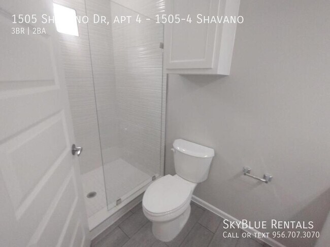 Building Photo - 1505 Shavano Dr