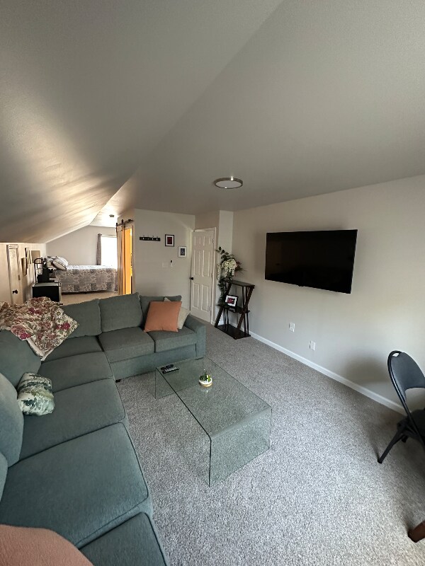 Building Photo - 121 Wagon Wheel Ln