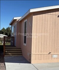 Building Photo - 759 W Chase Ave