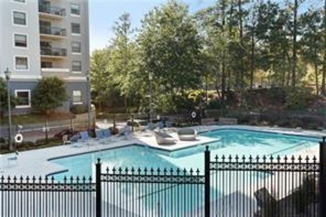 Building Photo - FEBRUARY RENT FREE! RENOVATED 1BD CONDO!! ...