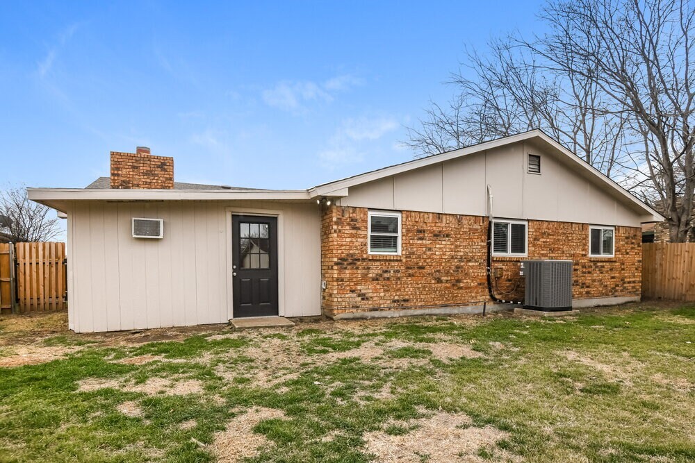 Building Photo - 4301 Campion Ln