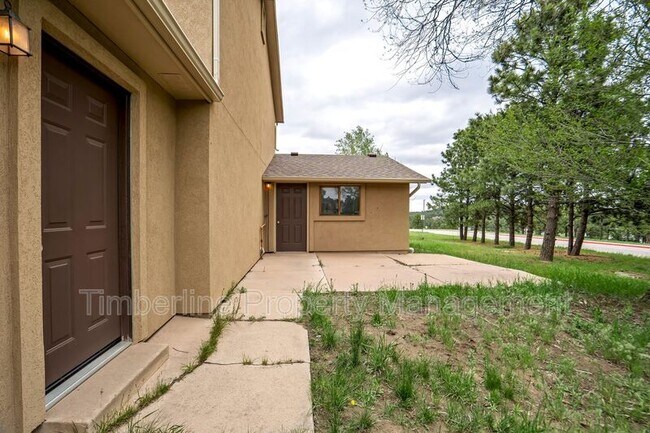Building Photo - 17960 Bakers Farm Rd