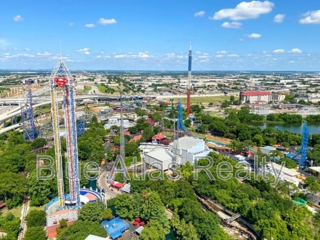 Building Photo - 610 Lillard Rd