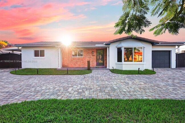 Building Photo - 1804 SW 102nd Ct