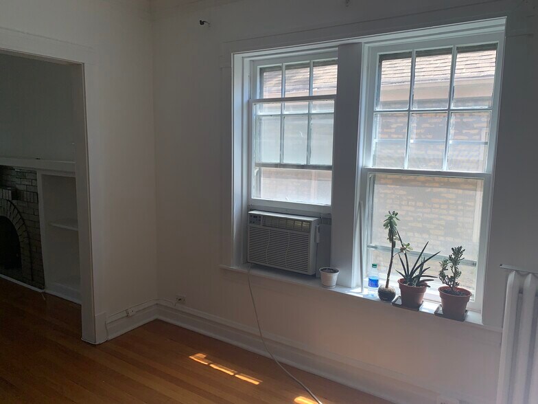 Building Photo - 4508 N Laporte Ave