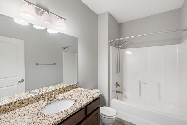 Building Photo - 2420 Boulder Springs Dr