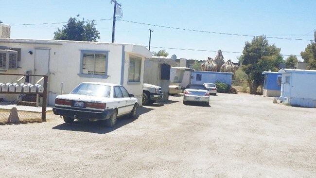 Building Photo - Desert Gem Mobile Home Park