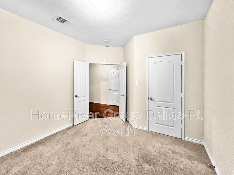 Building Photo - 6876 Livorno Ln