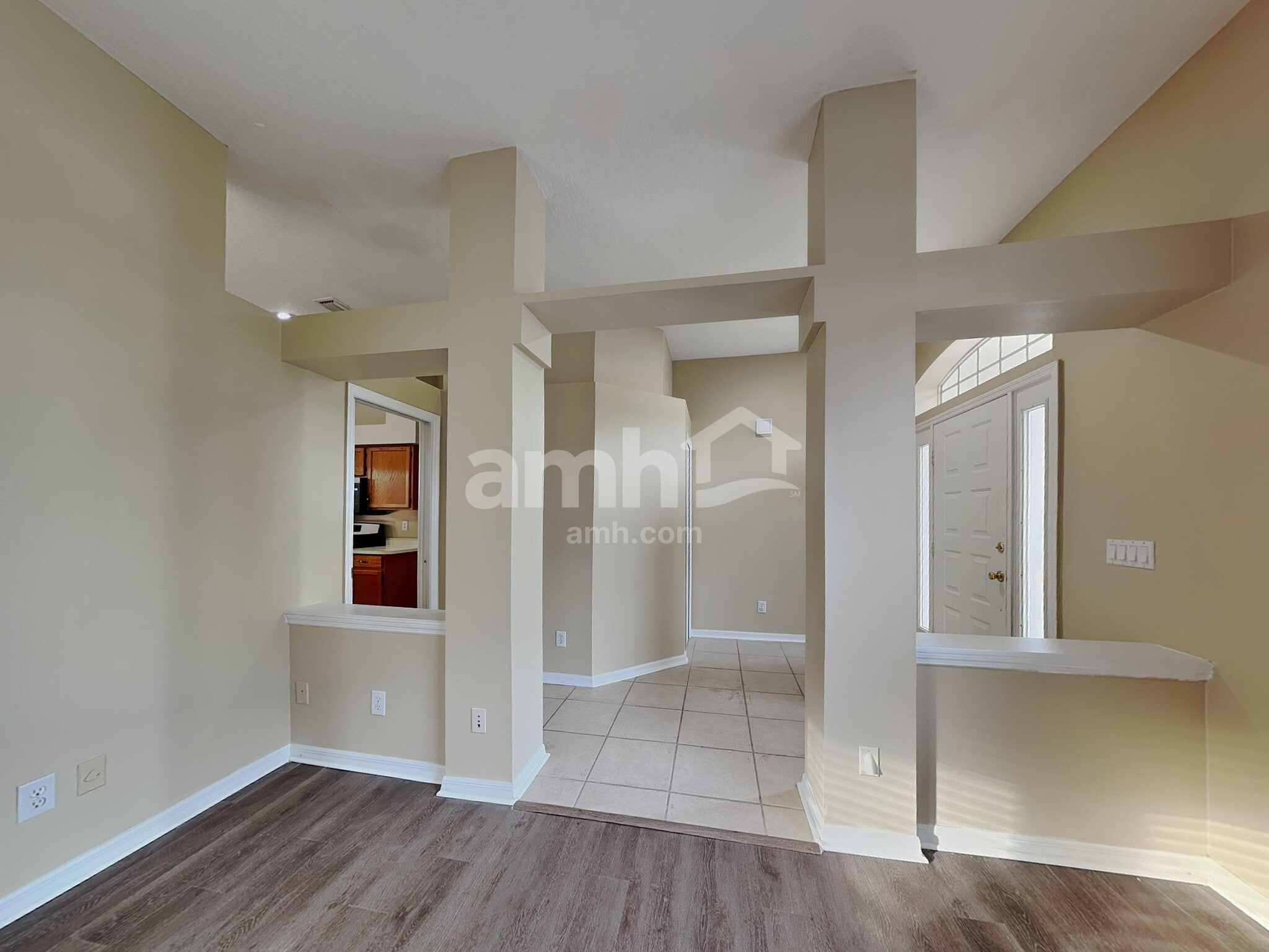 Building Photo - 2462 St Johns Ln