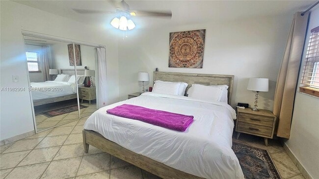 Building Photo - 180 NE 12th Ave