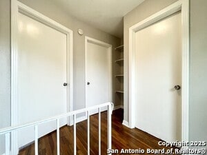 Building Photo - 243 Deerwood Dr