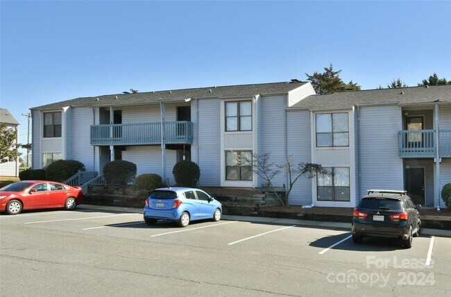 Building Photo - 11185 Harrowfield Rd