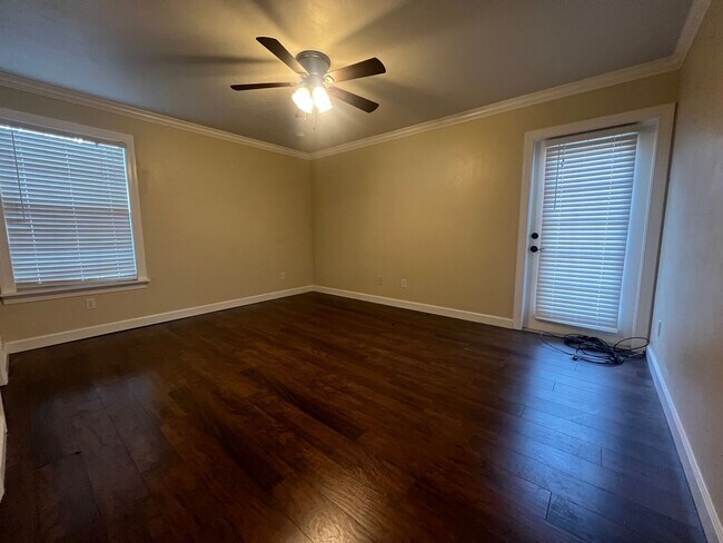 Building Photo - 6202 SW 86th Way