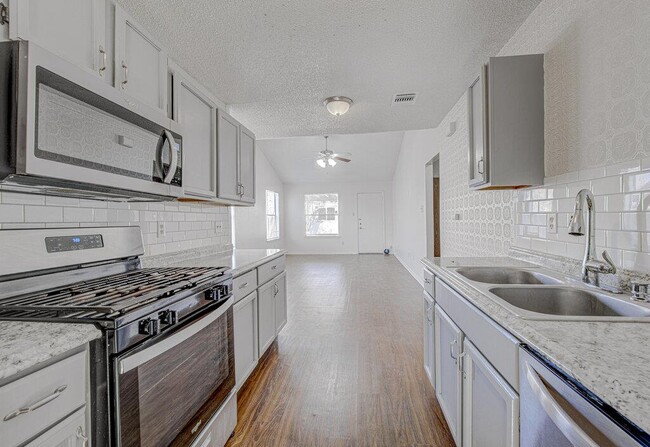 Building Photo - 7908 West Gate Blvd