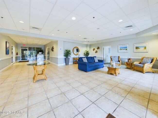 Building Photo - 4670 Links Village Dr