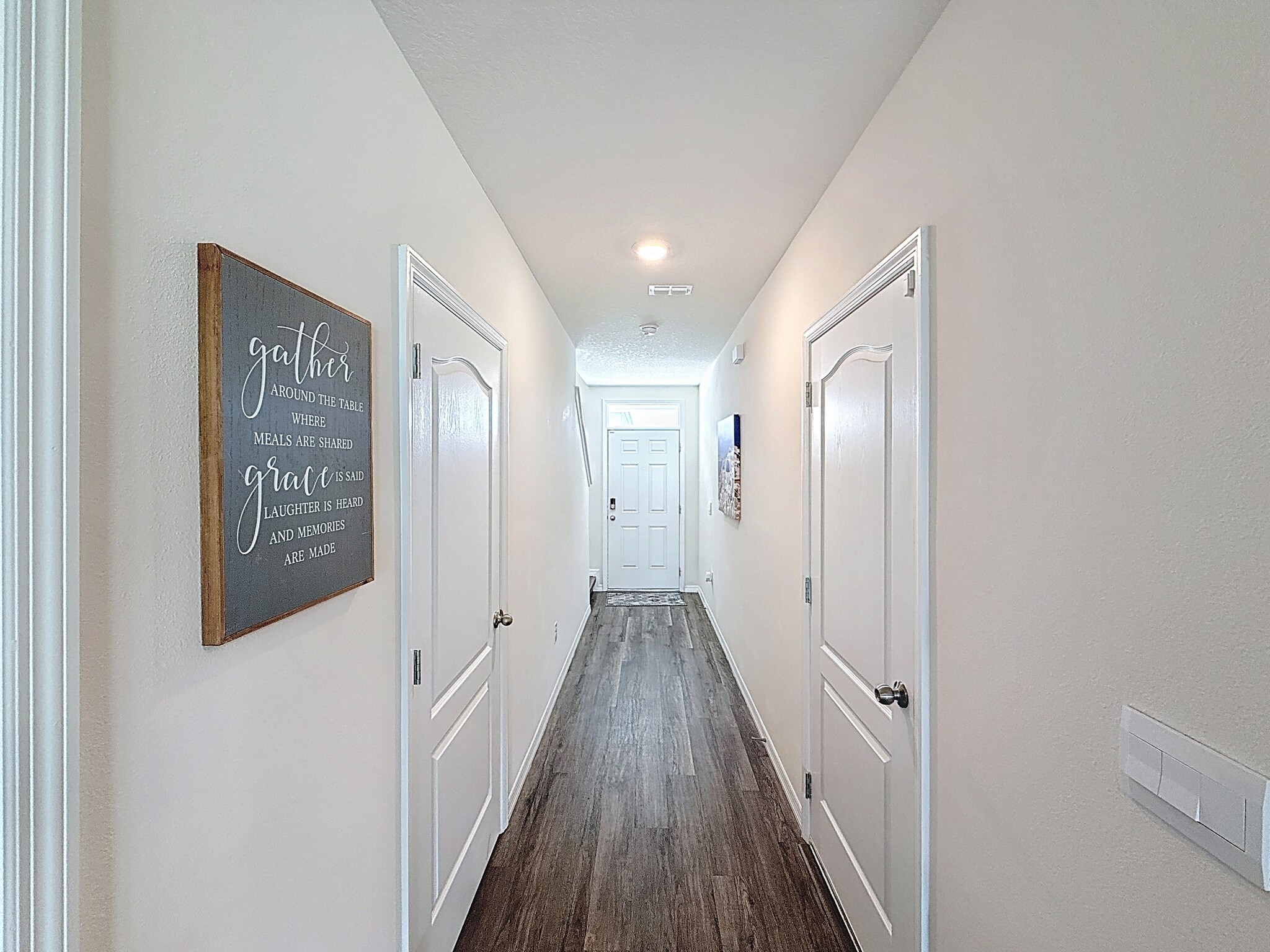 Building Photo - 1303 Tallowwood Ln