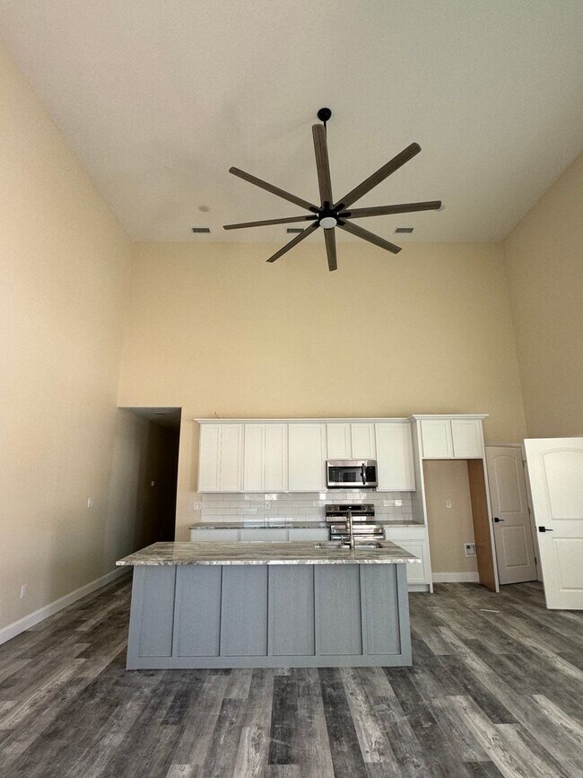 Building Photo - Beautiful modern Townhome in Peaster ISD NO Water Bill -  Fenced Yard - GATED: Spring Move in Spe...