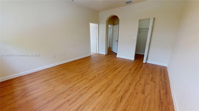 Building Photo - 9391 SW 171st Ave