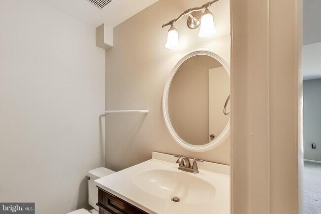 Building Photo - 18509 Owl Run Way