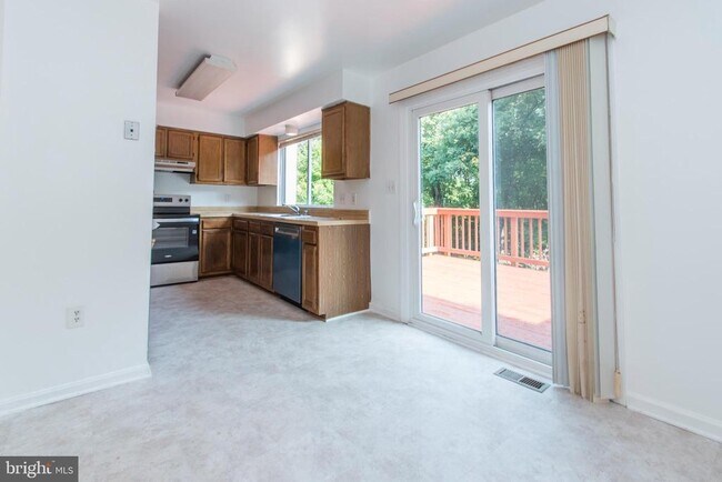Building Photo - 7929 Capricorn Terrace
