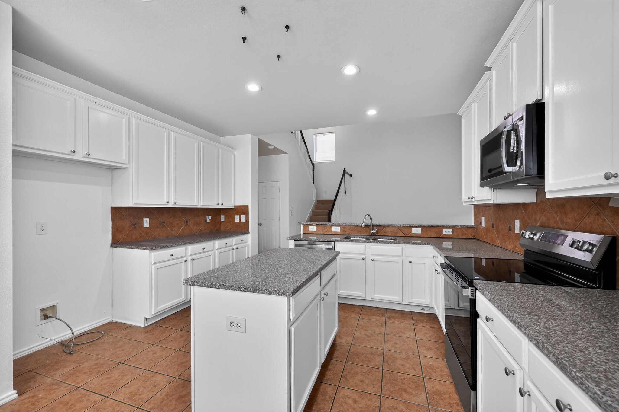Building Photo - 1009 Youkum Ct