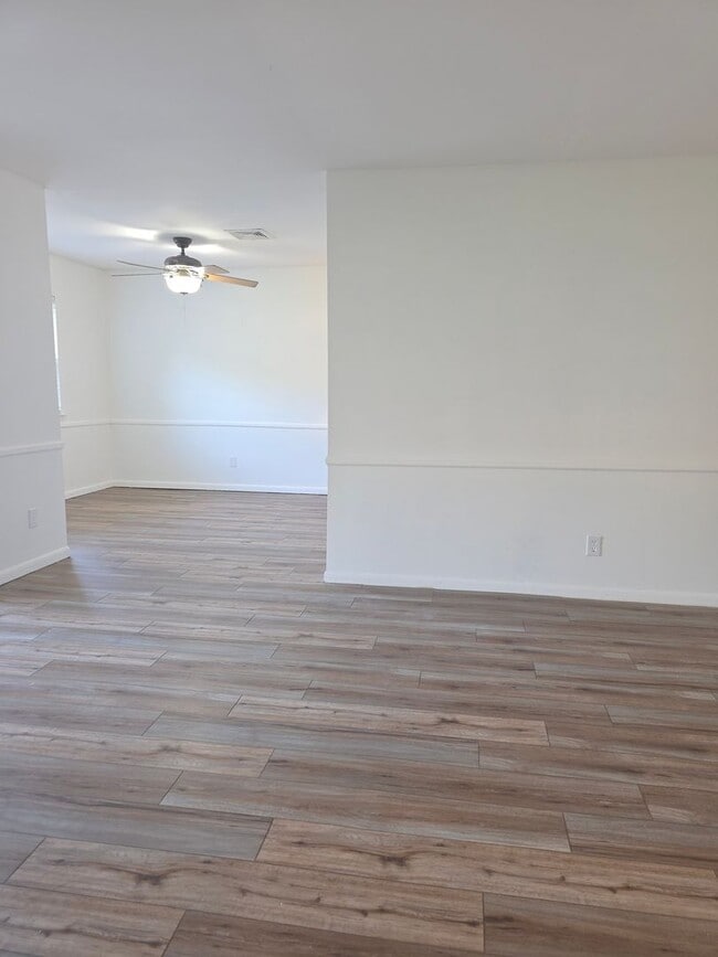 Building Photo - CONDO IN PIKE CREEK