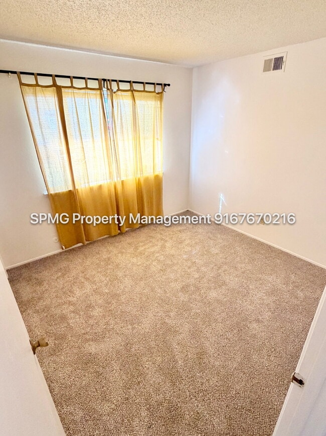 Building Photo - 3 Bedroom Sacramento Rental with Large Yard