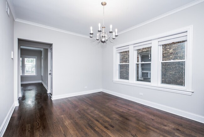Building Photo - 2648 W Lunt Ave