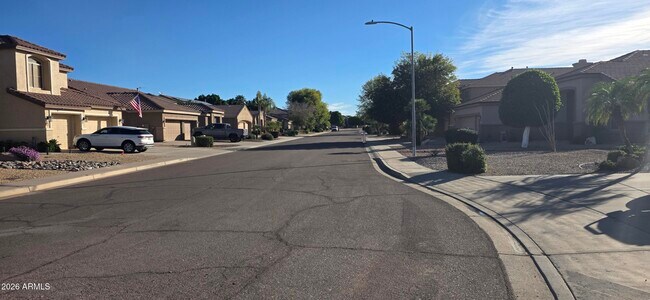 Building Photo - 21506 N 73rd Ave