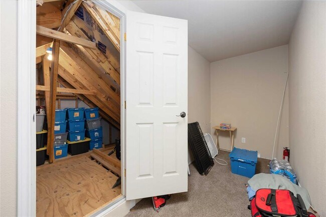 Building Photo - 6226 Oxford Lake Dr