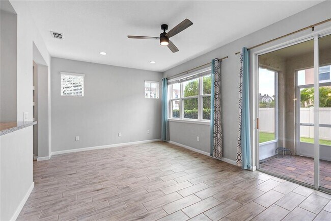 Building Photo - 5007 Sunnyside Ln