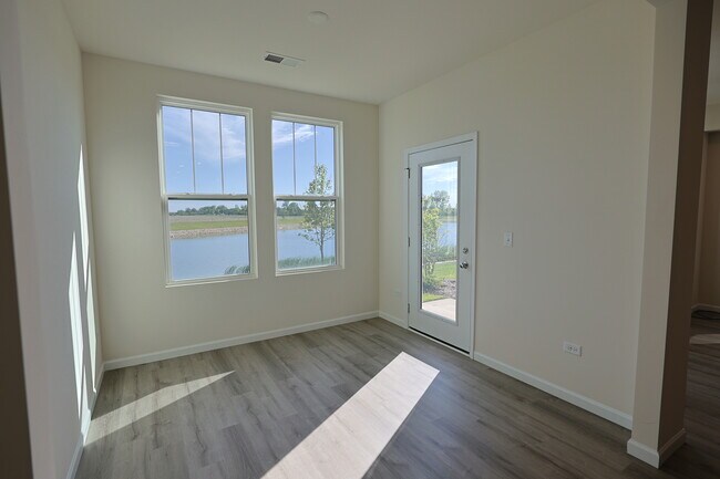 Building Photo - 2287 Ryegrass Ln