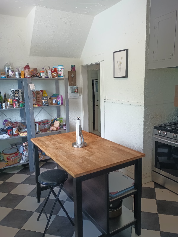 Building Photo - 1210 Sherman Ave