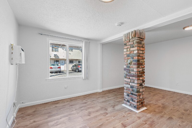 Building Photo - 2065 15th Ave